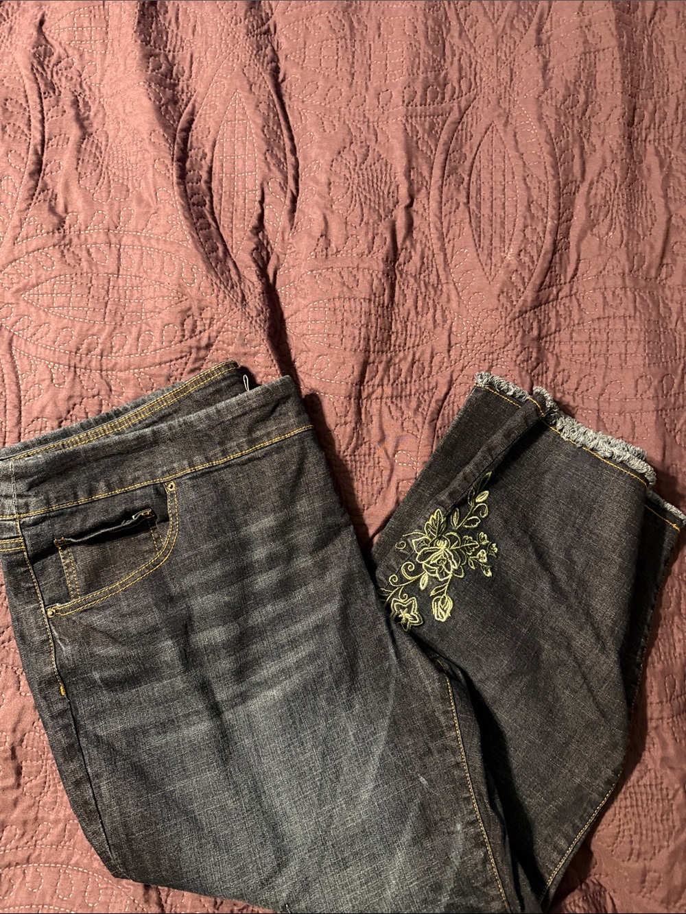 Women’s Embroidered leg Jeans - Casual Stretch Denim Pioneer Woman XXL